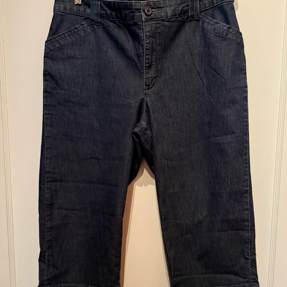 Lee Women’s Size 14M Denim Capri’s
